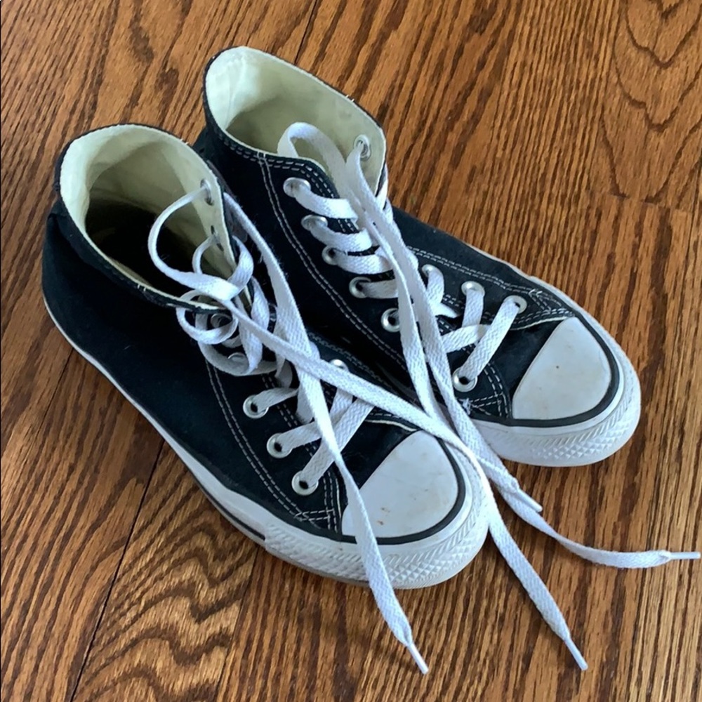 Black high top converse